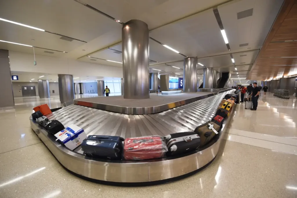 スーツケースの預け入れに大きさ・重量の制限はある？